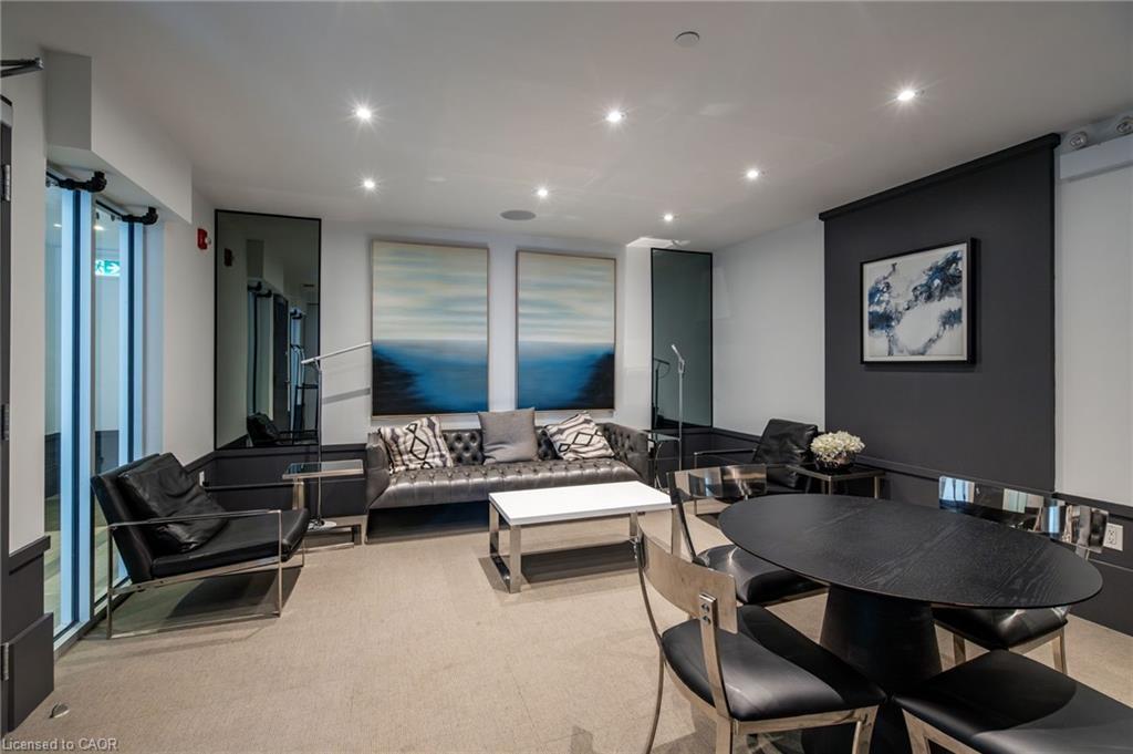 512-10 Concord Place, Grimsby, ON - Indoor