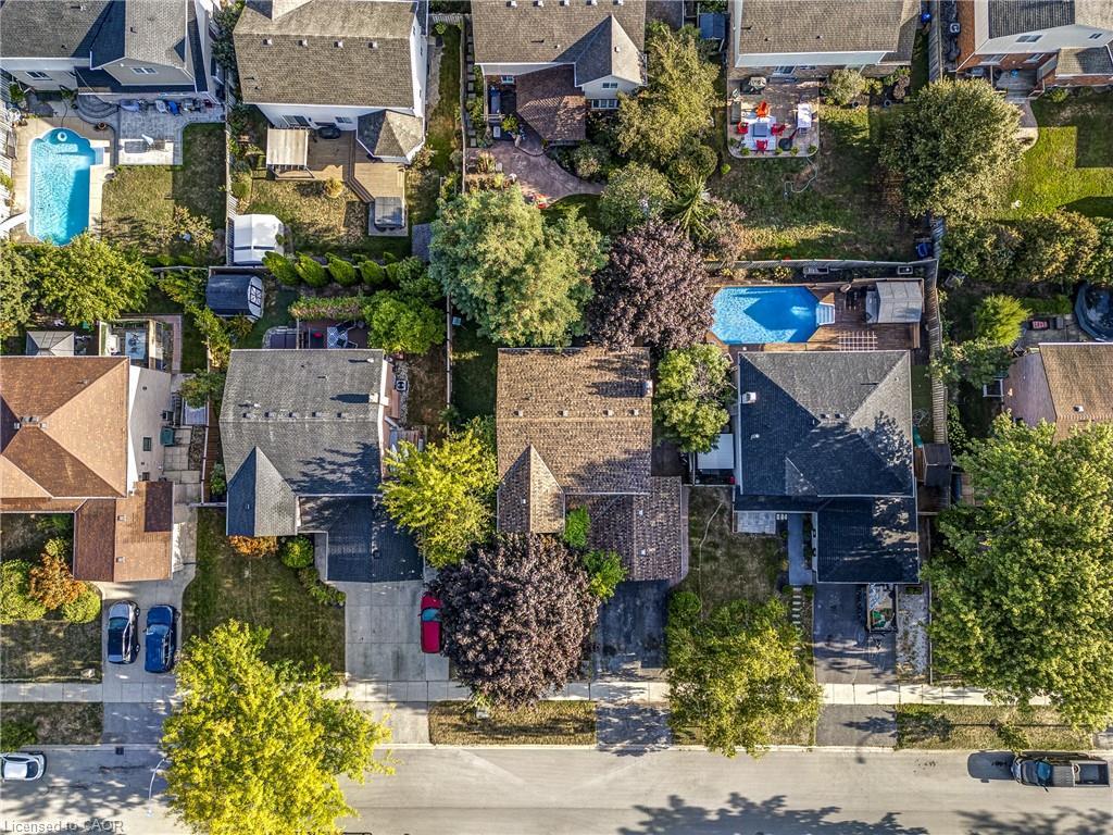 10 Jeanette Avenue, Grimsby, ON - Outdoor