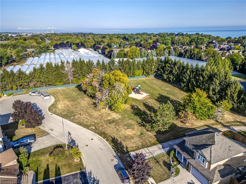 10 Jeanette Avenue, Grimsby, ON - Outdoor With View