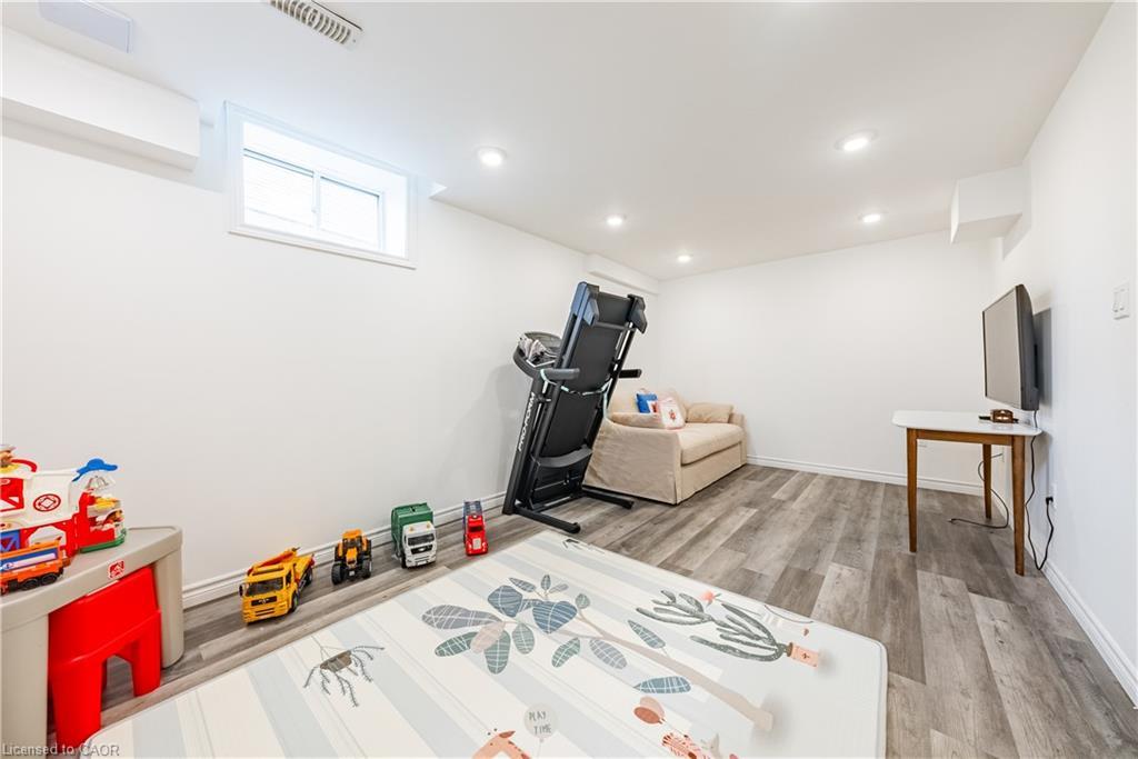 160-1890 Rymal Road E, Hamilton, ON - Indoor