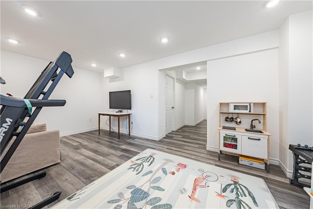 160-1890 Rymal Road E, Hamilton, ON - Indoor