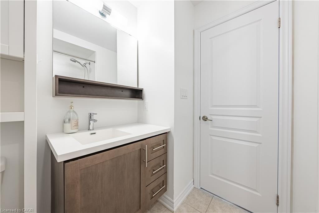 160-1890 Rymal Road E, Hamilton, ON - Indoor