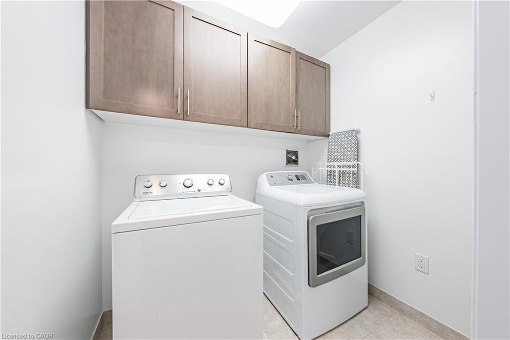 160-1890 Rymal Road E, Hamilton, ON - Indoor Photo Showing Laundry Room