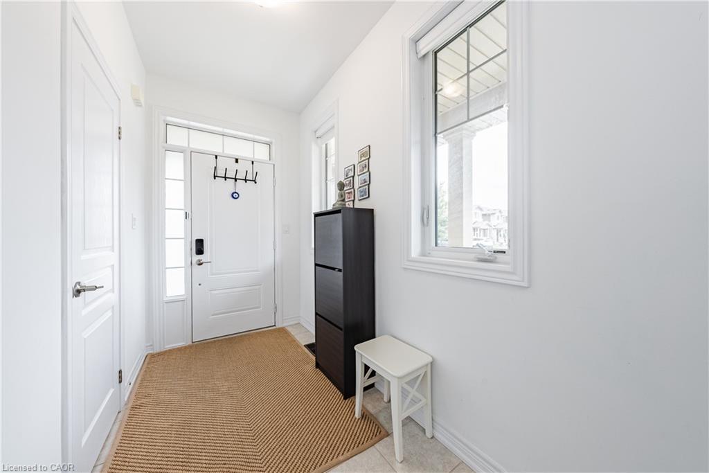 160-1890 Rymal Road E, Hamilton, ON - Indoor Photo Showing Other Room