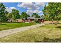 542 Paris Road Paris, ON N3L 3E1