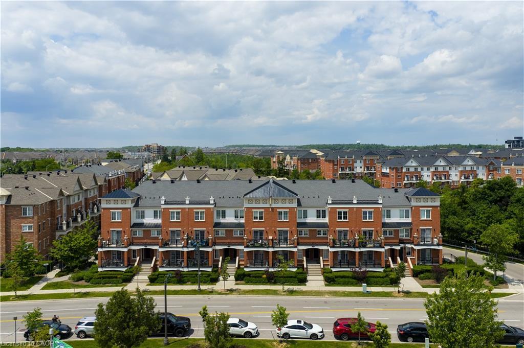 10-15 Hays Boulevard, Oakville, ON - Outdoor With View