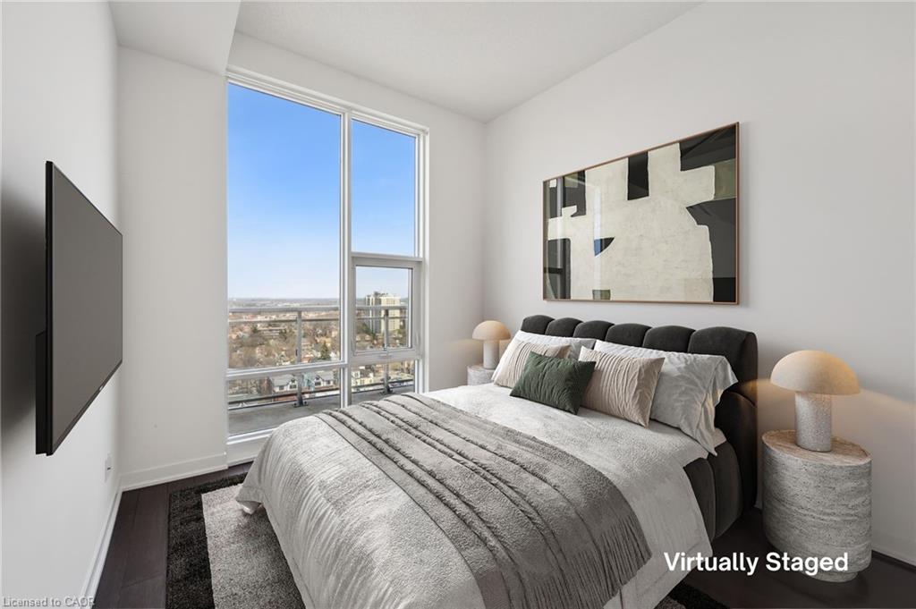 1702-85 Duke Street W, Kitchener, ON - Indoor Photo Showing Bedroom