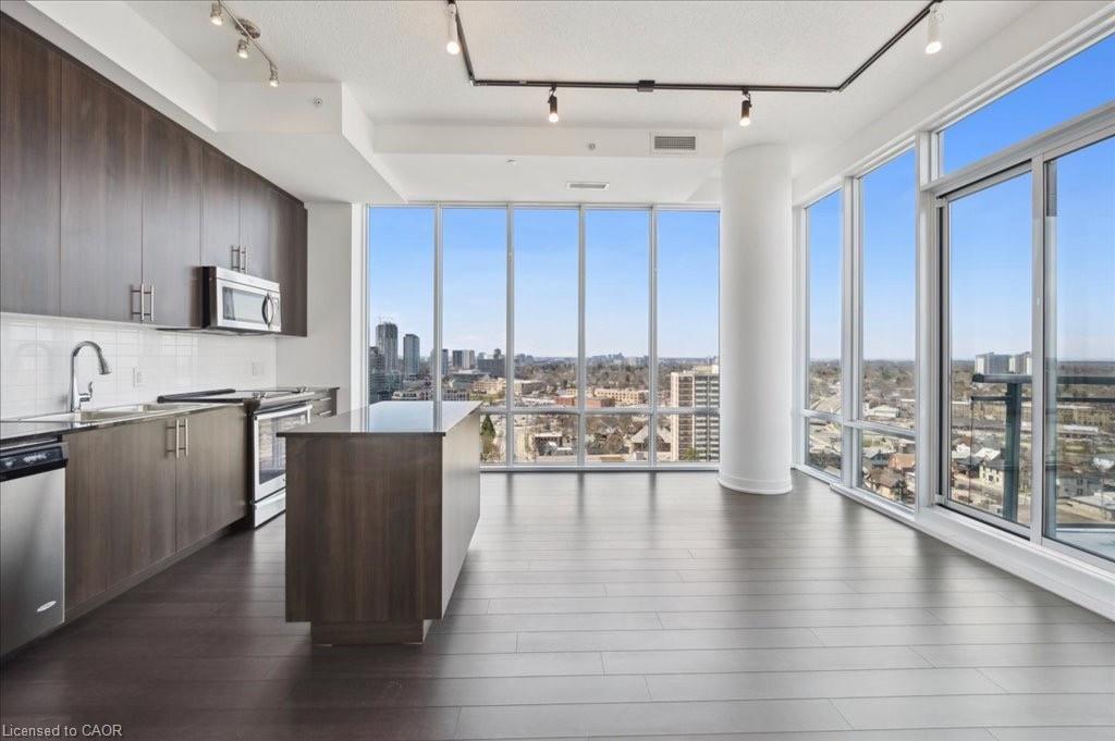 1702-85 Duke Street W, Kitchener, ON - Indoor Photo Showing Kitchen With Stainless Steel Kitchen With Upgraded Kitchen