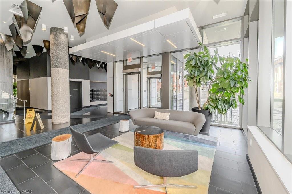 1702-85 Duke Street W, Kitchener, ON - Indoor Photo Showing Other Room