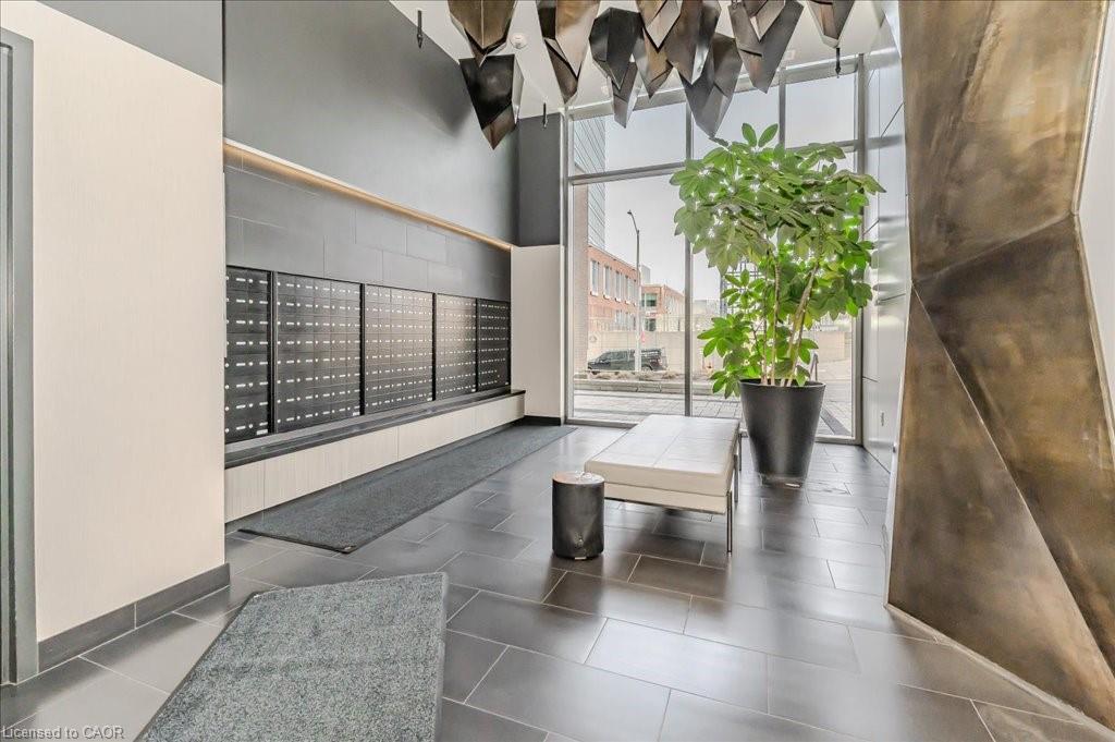 1702-85 Duke Street W, Kitchener, ON - Indoor Photo Showing Other Room