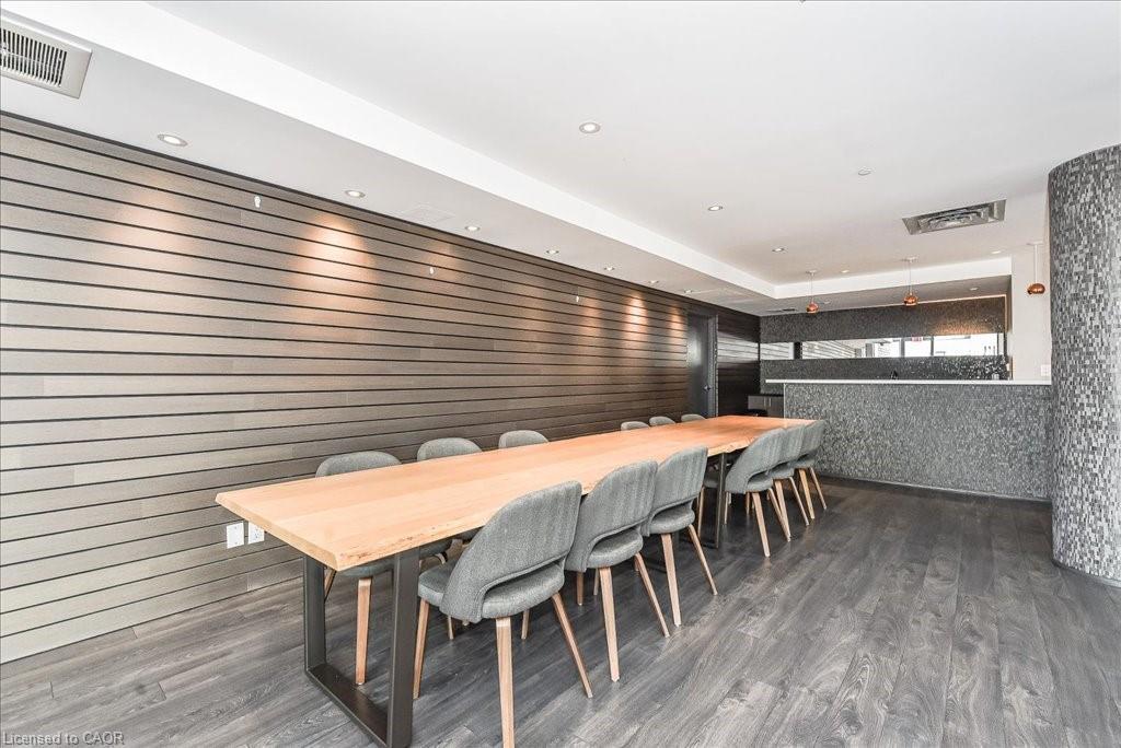 1702-85 Duke Street W, Kitchener, ON - Indoor