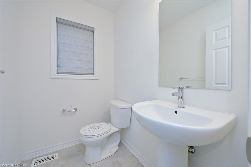 620 Mcmullen Street, Shelburne, ON - Indoor Photo Showing Bathroom