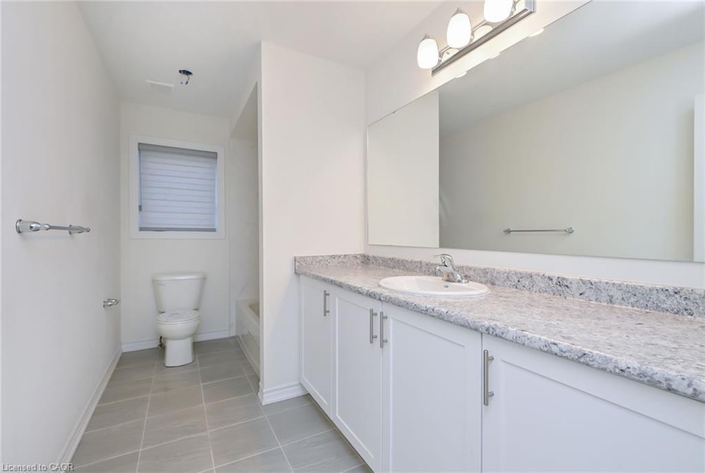 620 Mcmullen Street, Shelburne, ON - Indoor Photo Showing Bathroom