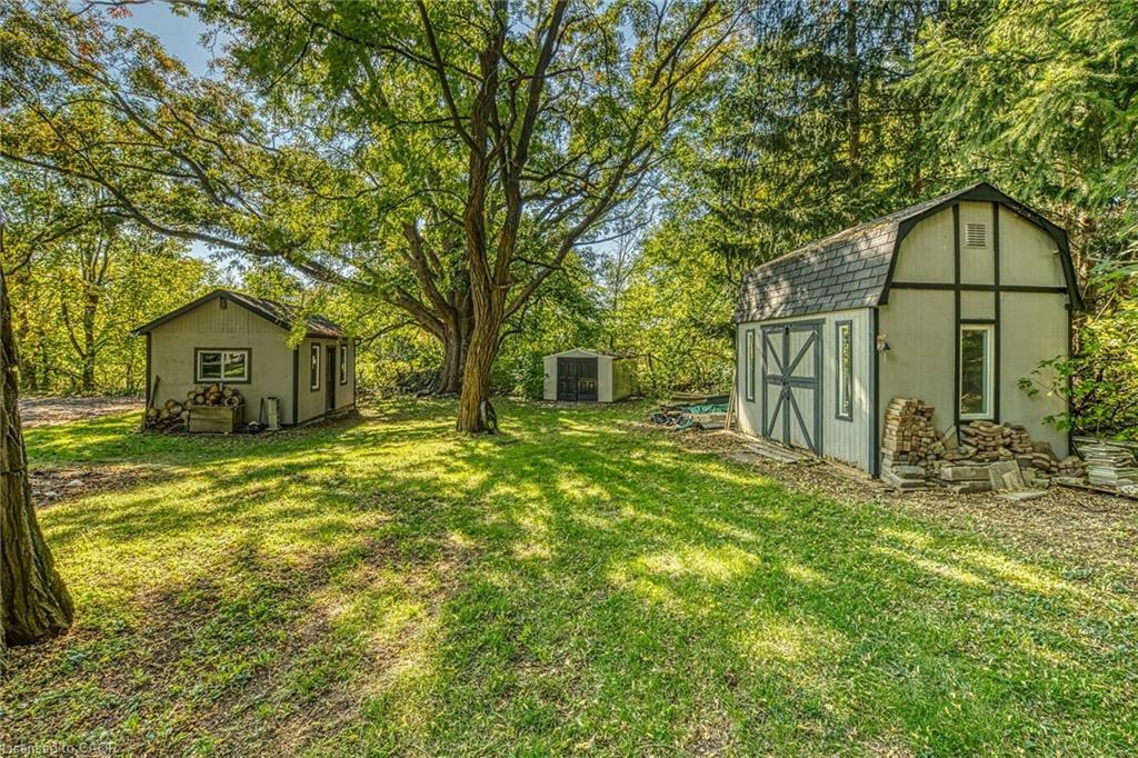 5590 Blind Line, Burlington, ON - Outdoor