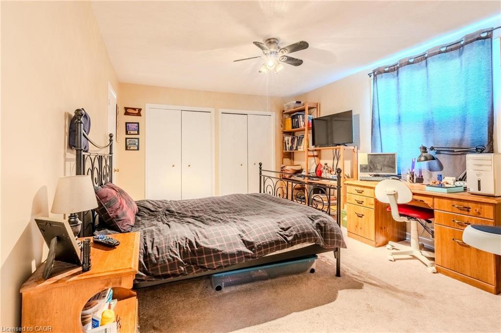 430-57 12Th Conc Road E, Flamborough, ON - Indoor Photo Showing Bedroom