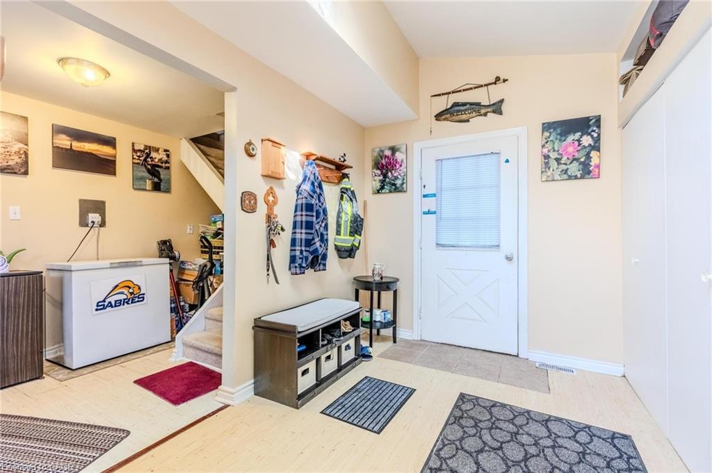 430-57 12Th Conc Road E, Flamborough, ON - Indoor Photo Showing Other Room