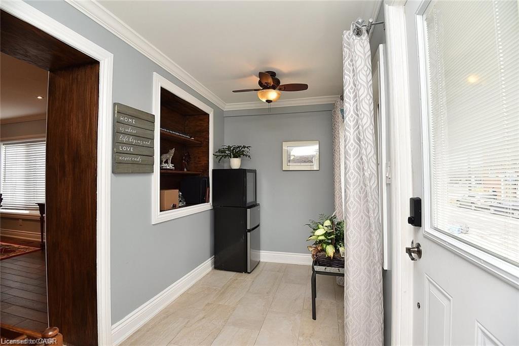 293 Fairfield Avenue, Hamilton, ON - Indoor Photo Showing Other Room