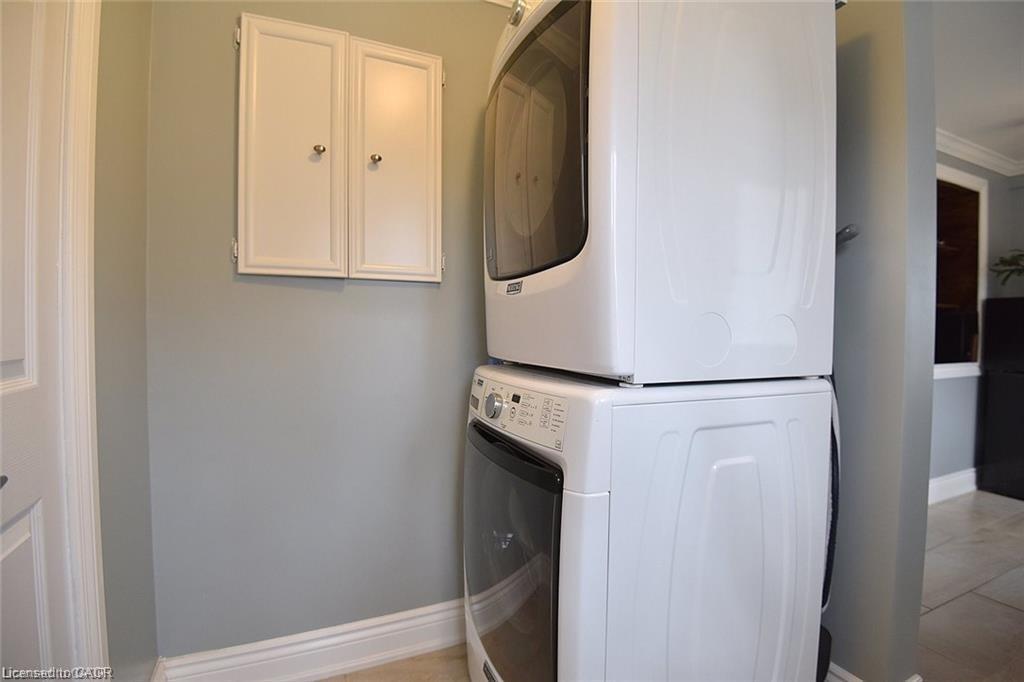 293 Fairfield Avenue, Hamilton, ON - Indoor Photo Showing Laundry Room