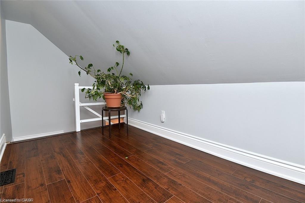 293 Fairfield Avenue, Hamilton, ON - Indoor Photo Showing Other Room