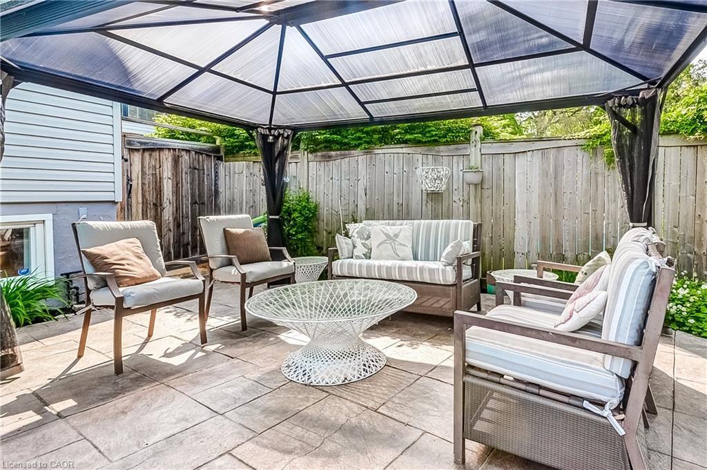 5203 Broughton Crescent, Burlington, ON - Outdoor With Deck Patio Veranda With Exterior