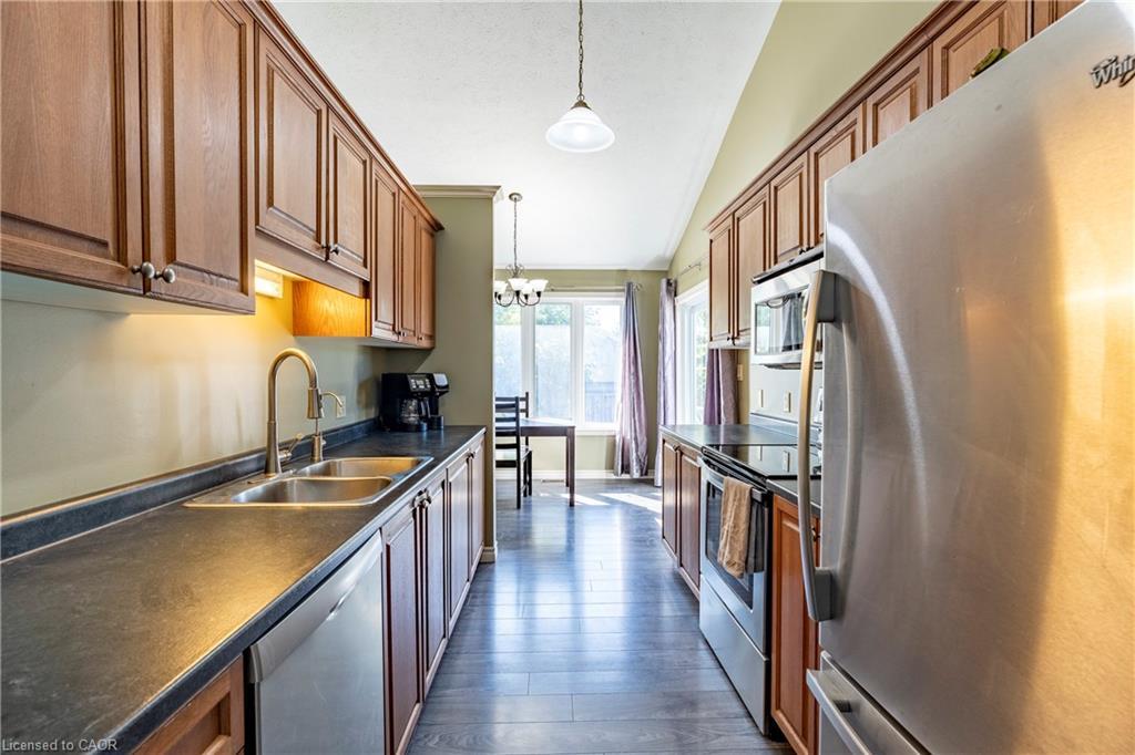 1093 Walker Street, Howick, ON - Indoor Photo Showing Kitchen With Double Sink