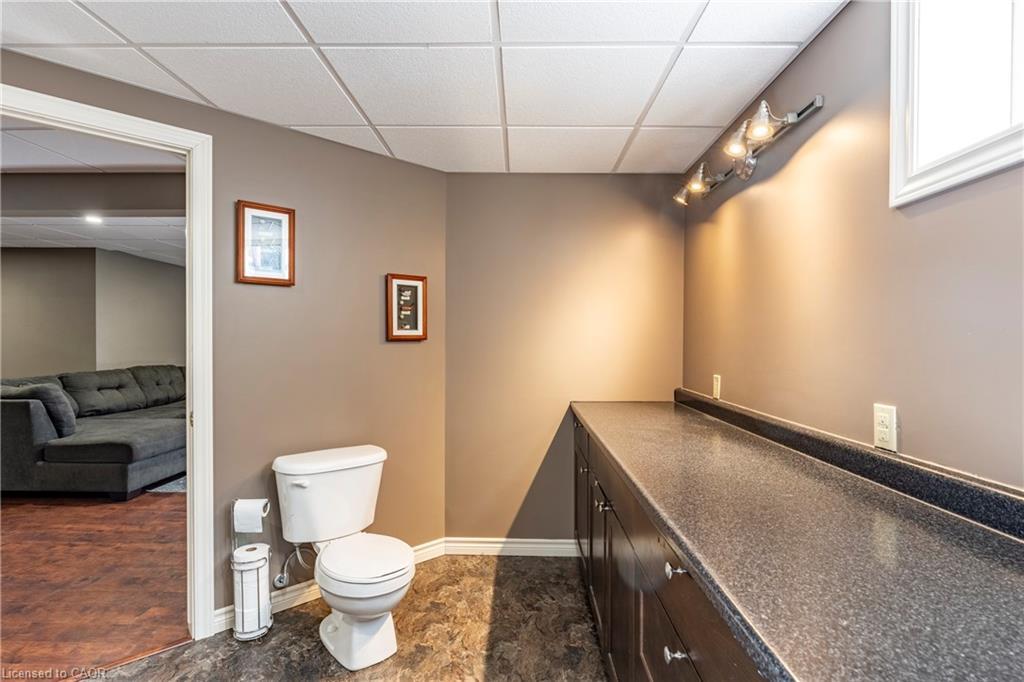 1093 Walker Street, Howick, ON - Indoor Photo Showing Other Room