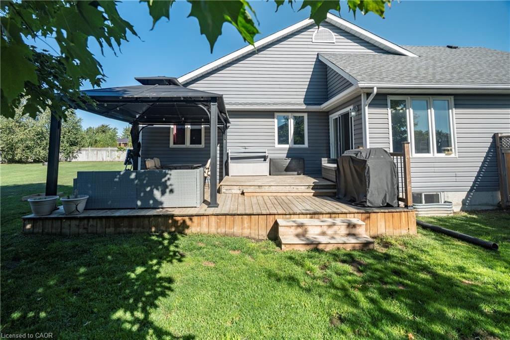 1093 Walker Street, Howick, ON - Outdoor With Deck Patio Veranda