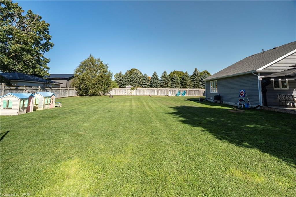 1093 Walker Street, Howick, ON - Outdoor