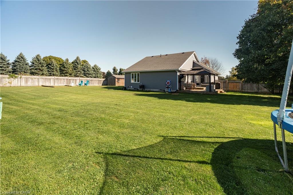 1093 Walker Street, Howick, ON - Outdoor