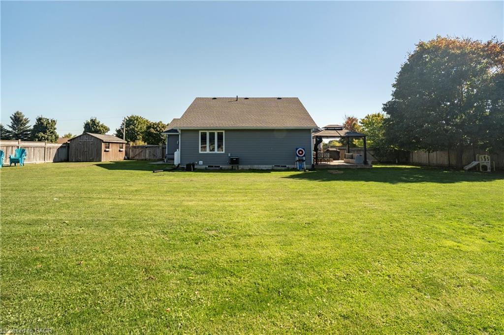 1093 Walker Street, Howick, ON - Outdoor