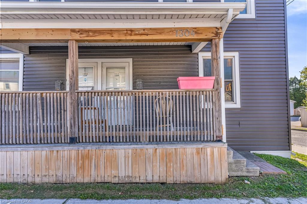 1304 -1306 King Street E, Cambridge, ON - Outdoor
