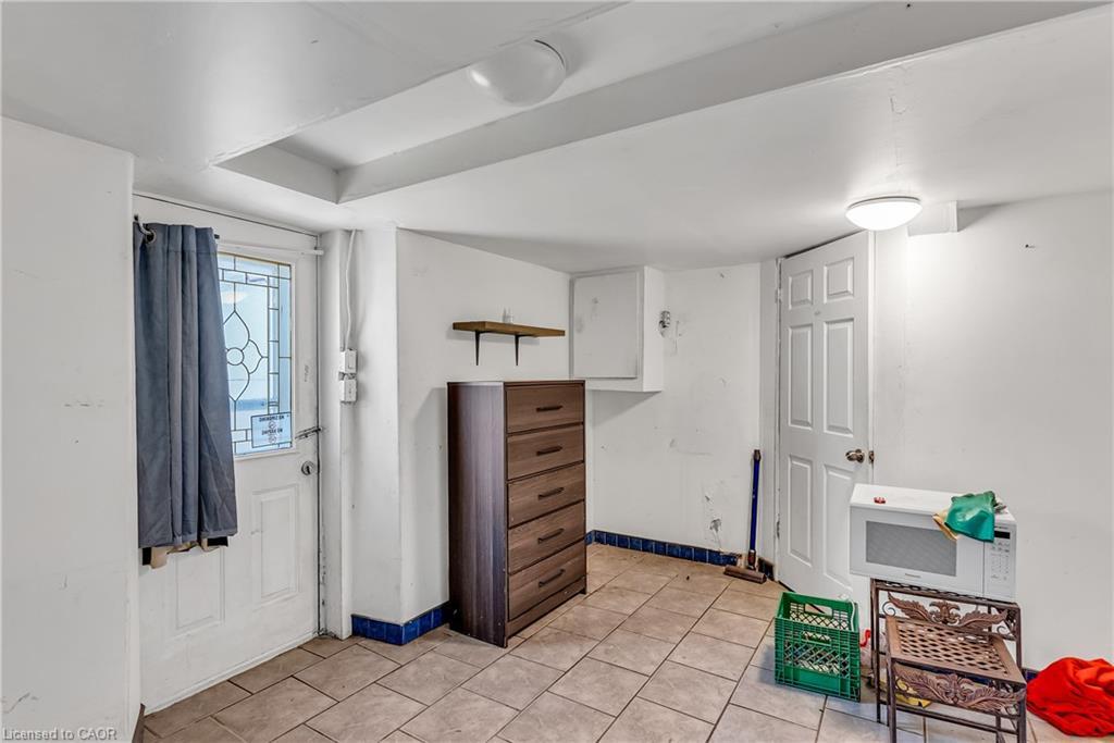 1304 -1306 King Street E, Cambridge, ON - Indoor