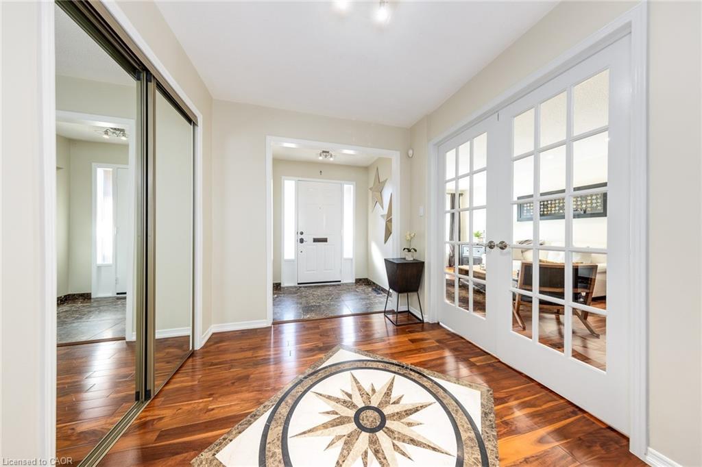 223 River Oaks Boulevard W, Oakville, ON - Indoor Photo Showing Other Room