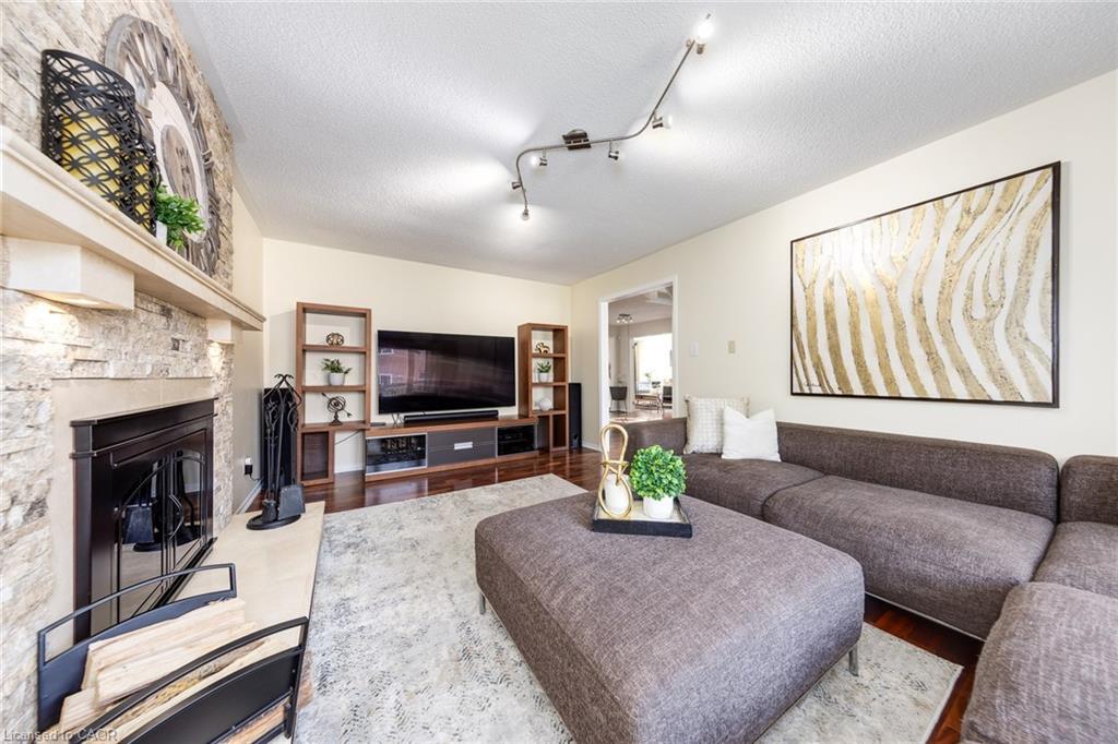 223 River Oaks Boulevard W, Oakville, ON - Indoor Photo Showing Living Room With Fireplace