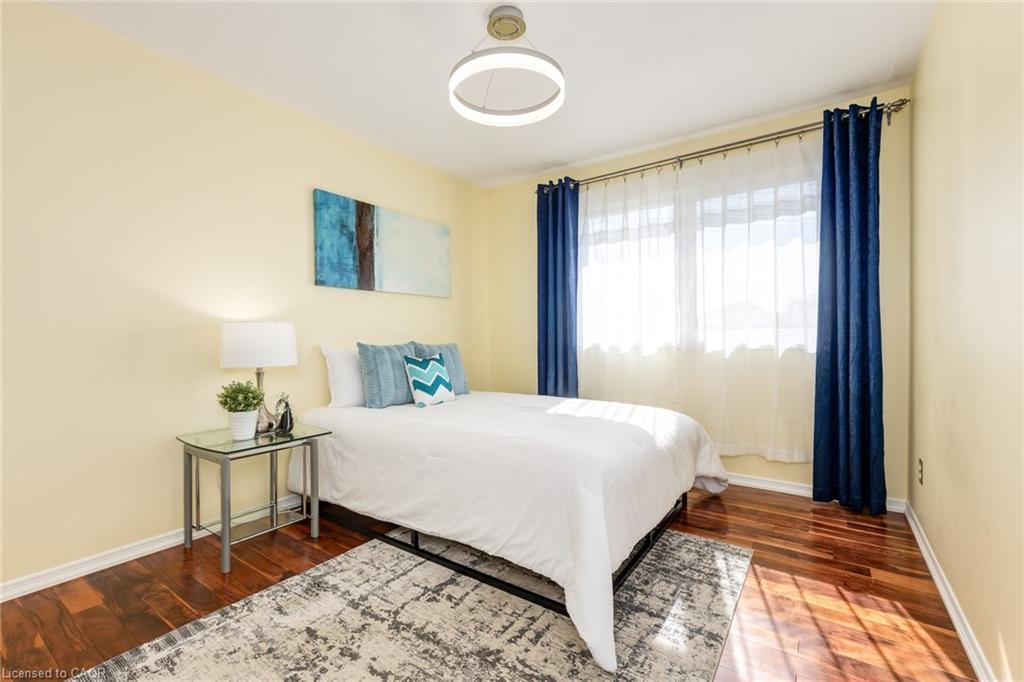 223 River Oaks Boulevard W, Oakville, ON - Indoor Photo Showing Bedroom