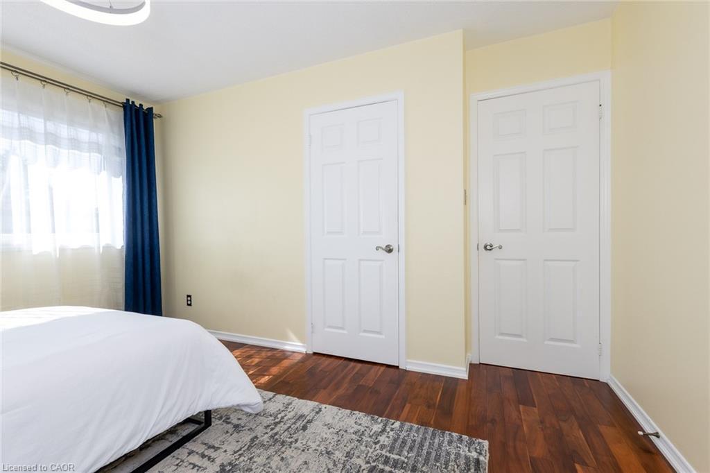 223 River Oaks Boulevard W, Oakville, ON - Indoor Photo Showing Bedroom