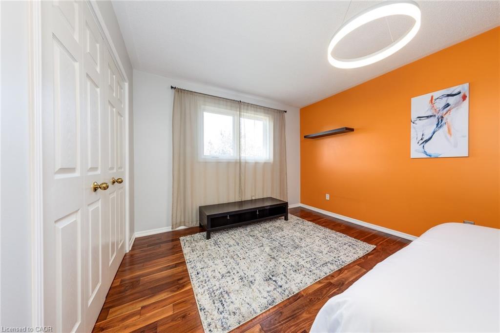 223 River Oaks Boulevard W, Oakville, ON - Indoor