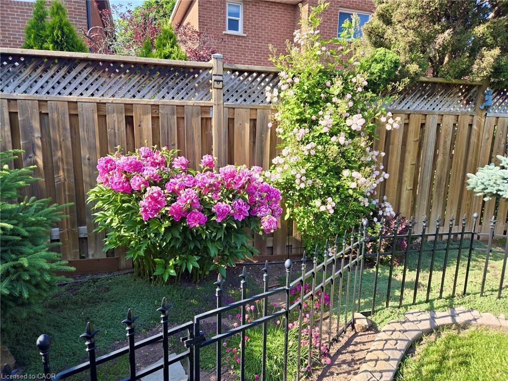 223 River Oaks Boulevard W, Oakville, ON - Outdoor With Deck Patio Veranda