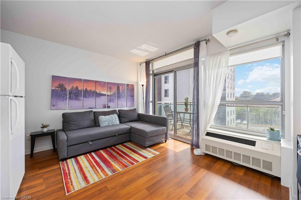 505-2464 Weston Road, Toronto, ON - Indoor Photo Showing Living Room