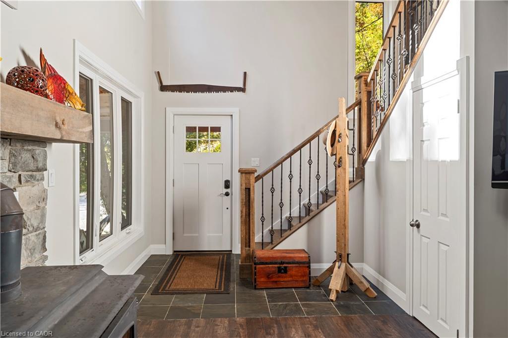 8 15Th Avenue, South Bruce Peninsula, ON - Indoor Photo Showing Other Room