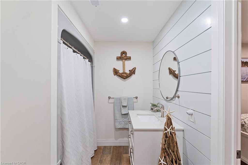 8 15Th Avenue, South Bruce Peninsula, ON - Indoor