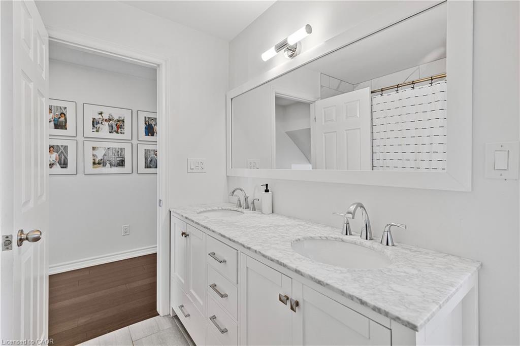 7 Bascary Crescent, St. Catharines, ON - Indoor Photo Showing Bathroom