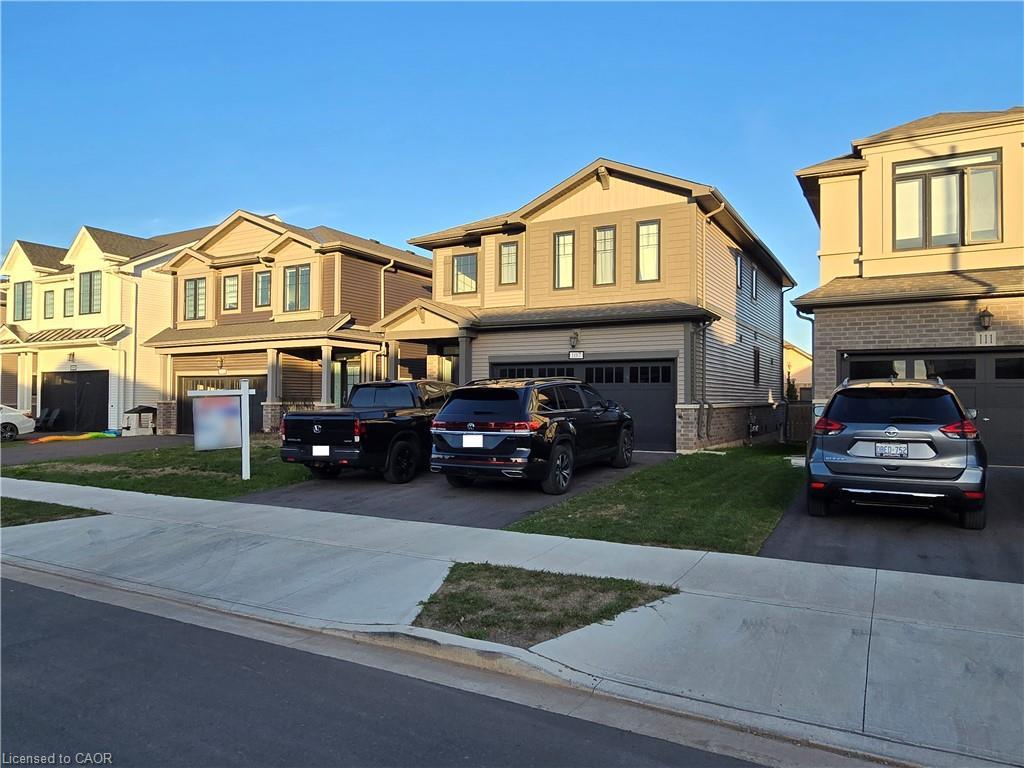107 Starfire Crescent, Stoney Creek, ON - Outdoor With Facade