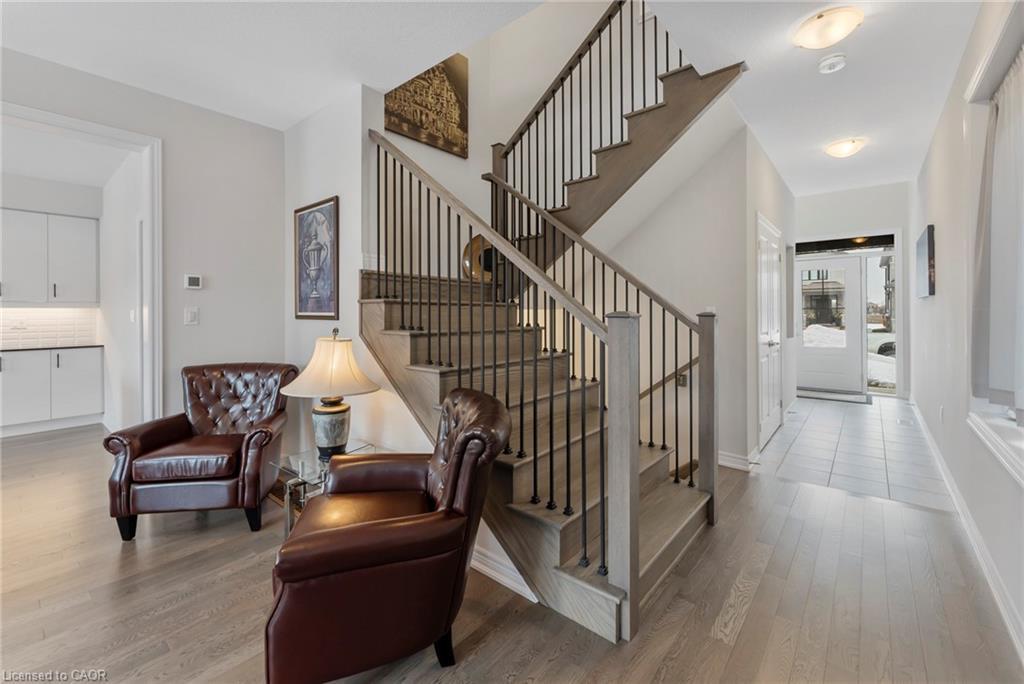 107 Starfire Crescent, Stoney Creek, ON - Indoor Photo Showing Other Room