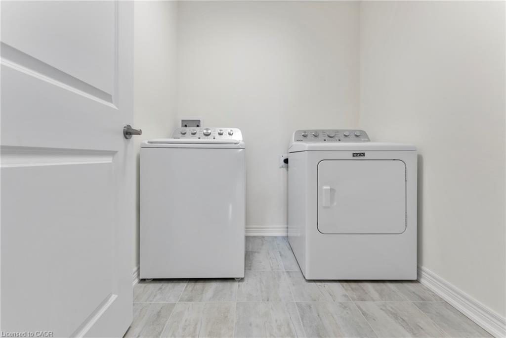 107 Starfire Crescent, Stoney Creek, ON - Indoor Photo Showing Laundry Room