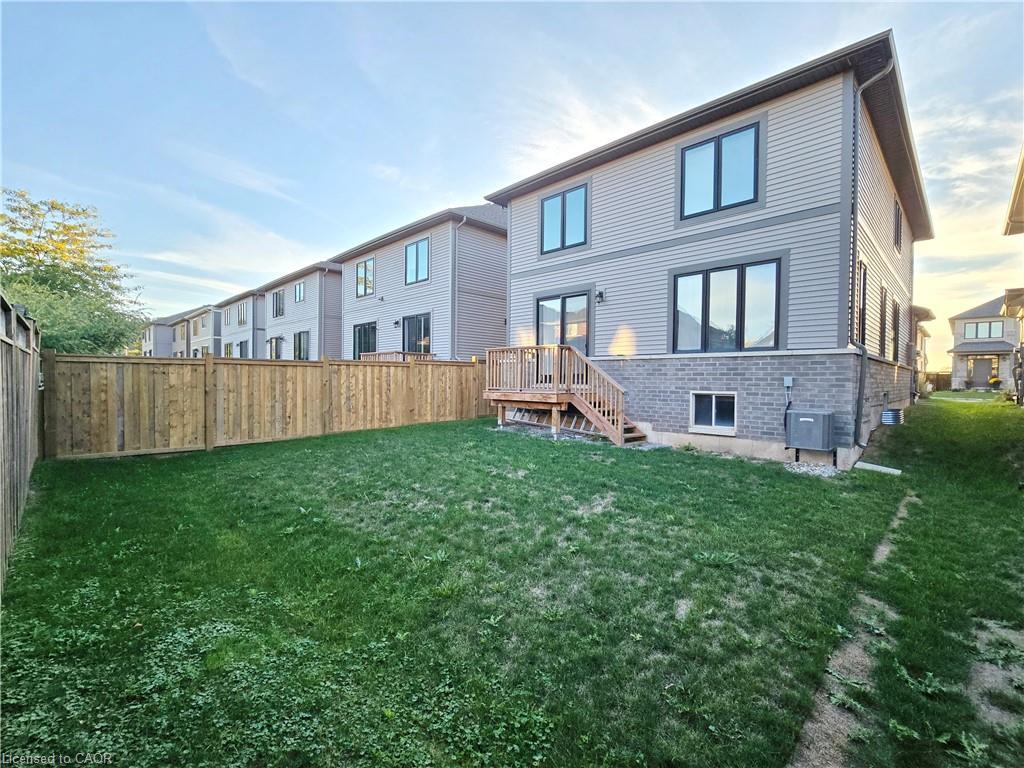 107 Starfire Crescent, Stoney Creek, ON - Outdoor