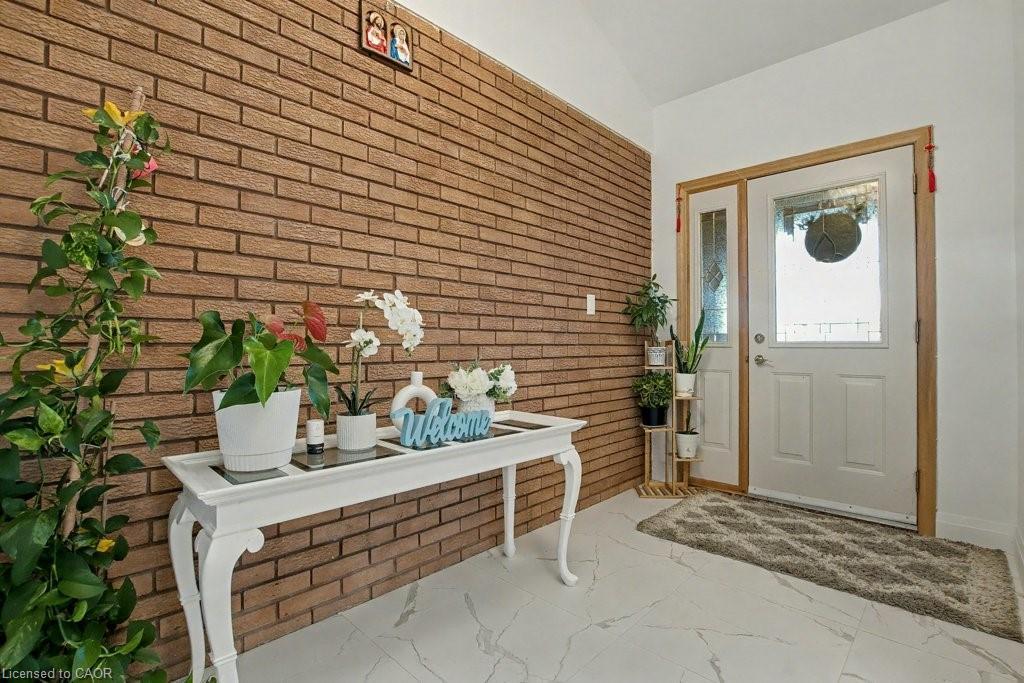 40 Tara Court, Hamilton, ON - Photo Showing Other Room