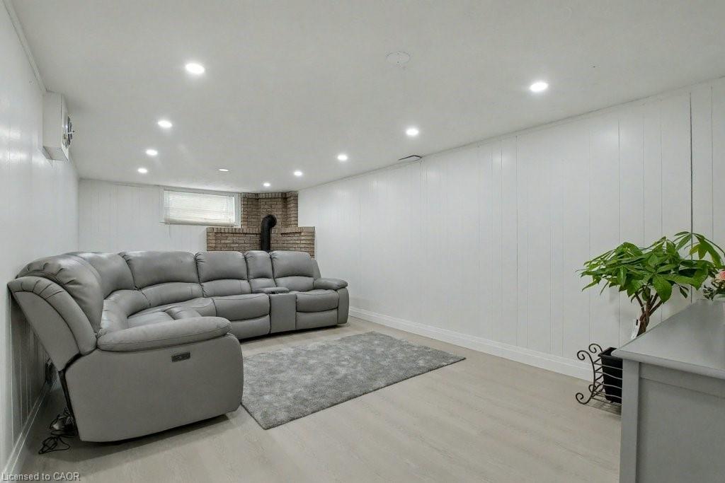 40 Tara Court, Hamilton, ON - Indoor