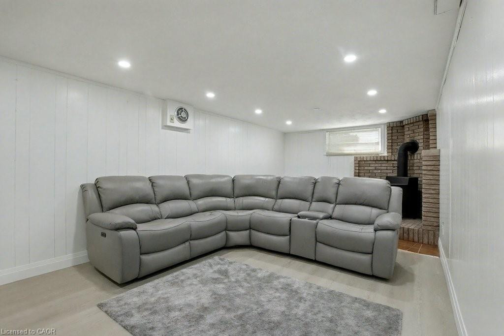 40 Tara Court, Hamilton, ON - Indoor