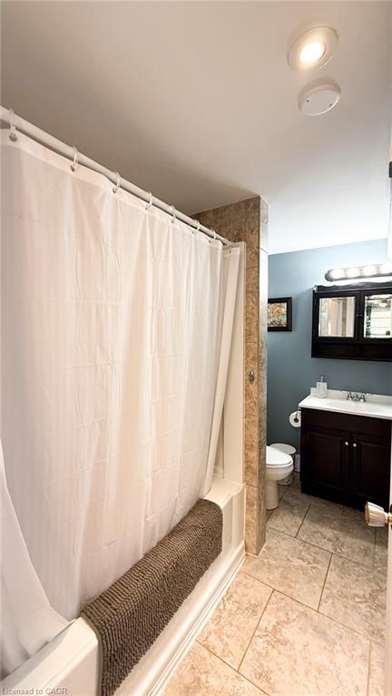 144 College Street W, Waterford, ON - Indoor Photo Showing Bathroom